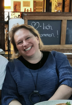 Sandra Rauecker-Grillitsch.jpg